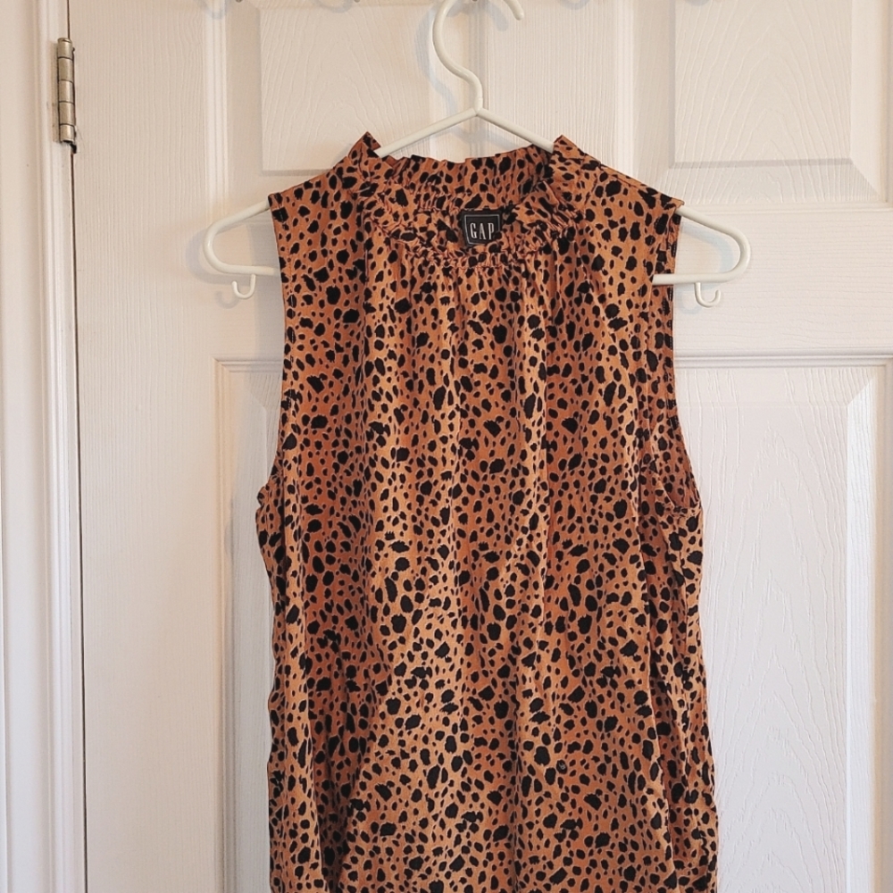 GAP Sleeveless Blouse Size S